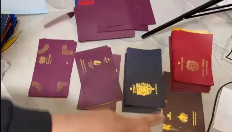 Sahte Pasaport ve Vize Çetesi Çökertildi: Operasyon Sonrası Detaylar