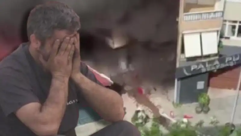 Ataşehir’deki Yangın Felaketi: İş Yeri Sahibi Gözyaşlarına Boğuldu