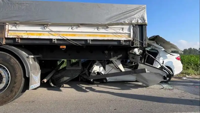 Sakarya'da Dehşet Verici Kaza: Bir Kişi Hayatını Kaybetti