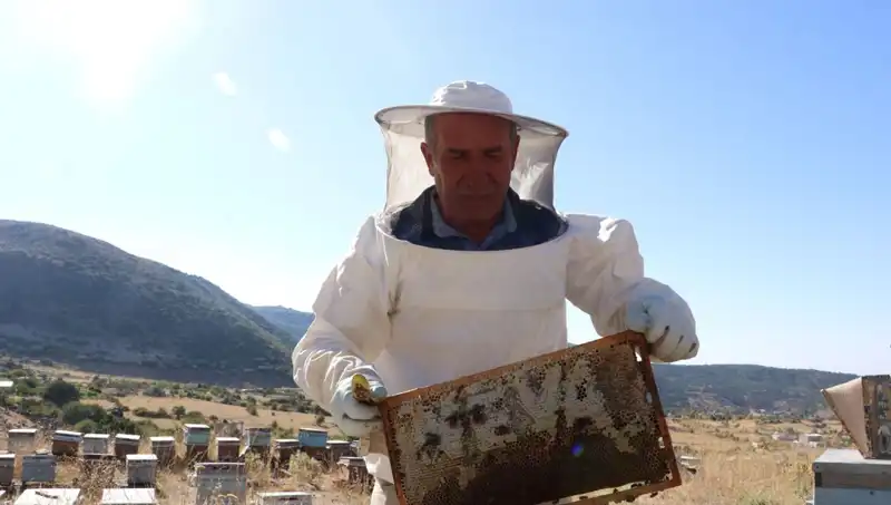 25 Yıl Aradan Sonra Mobilya Üretimine Dönüş: 2 Ton Başarı Elde Etti