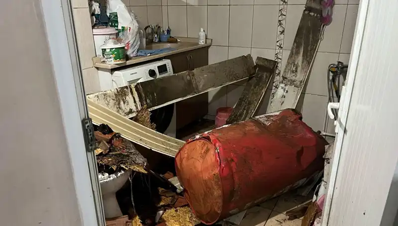 Ege Bölgesi'nde Şiddetli Fırtına: Doğa Olayı Hayatı Nasıl Etkiledi?