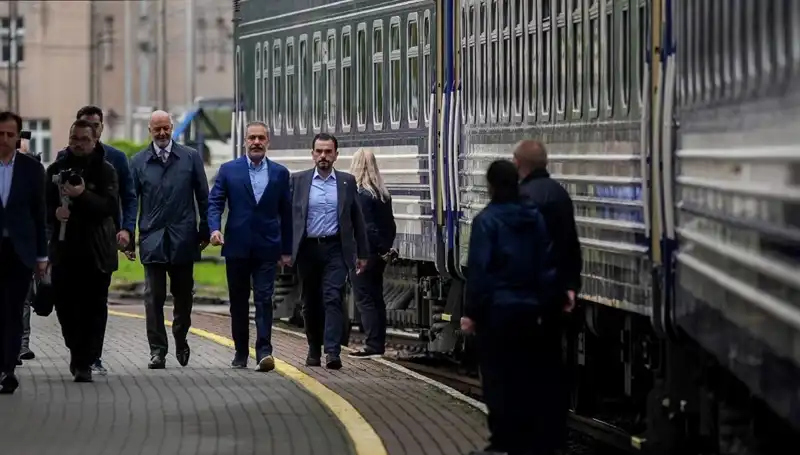 Dışişleri Bakanı Fidan, Ukrayna Ziyaretinde kritik Temaslarda Bulundu