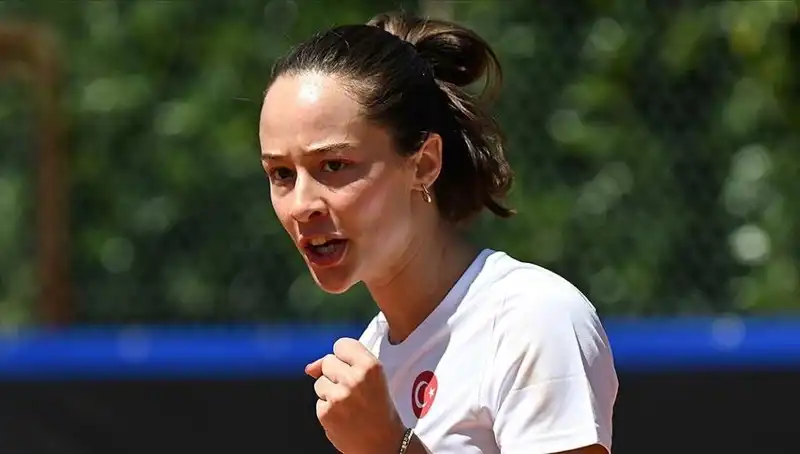 Milli Tenisçi Zeynep Sönmez, Şampiyonluk İçin Zorlu Finalde Karşılaşıyor