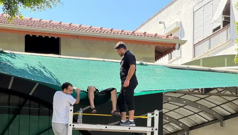 Dengesini Kaybedip Balkondan Düşen Genç Kız Hayatını Kaybetti