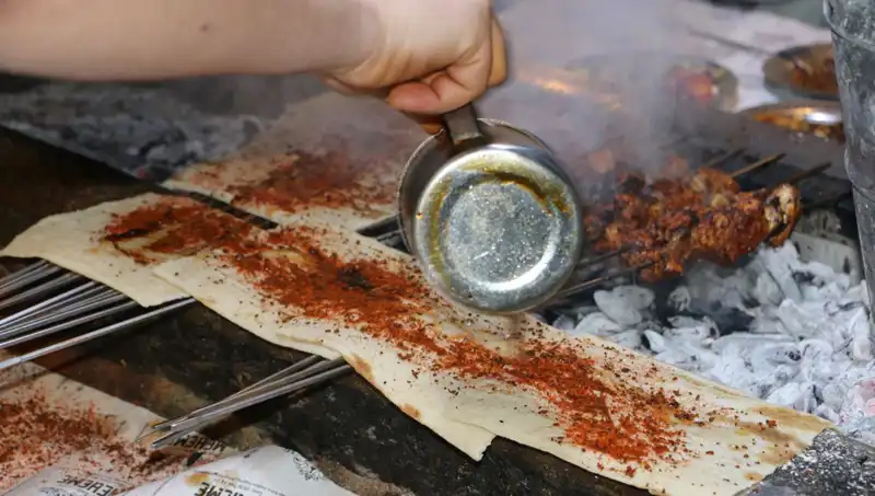9 Günlük Bayramda 50 Ton Tescilli Ciğer Kebabı Tüketildi: Lezzet Dolu Bir Festivale Tanıklık Edildi