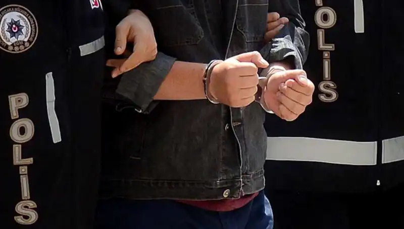 Kayseri'de Yasa Dışı Silah Ticareti: İki Zanlı Operasyonla Yakalandı
