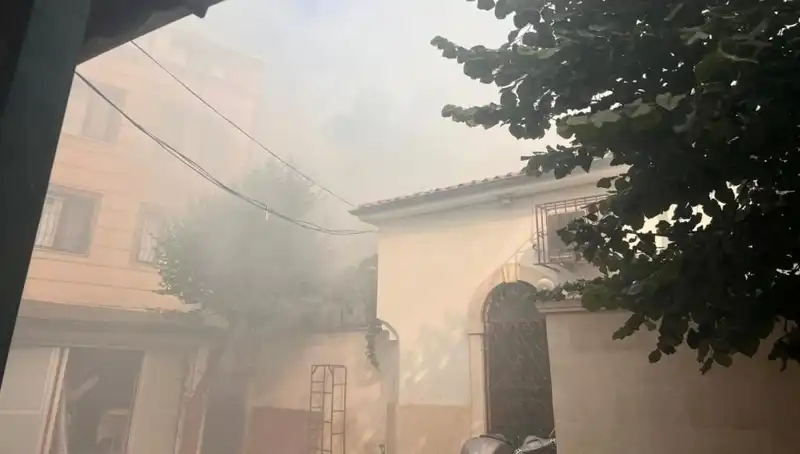 Fatih'teki Tarihi Tahta Minare Hamamı'nda Yangın Paniği: Tüm Detaylar Burada!