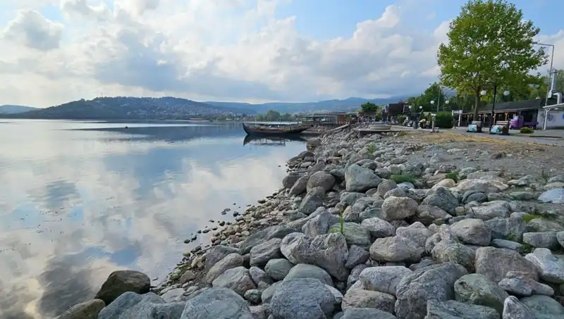 Sapanca Gölü'nde Su Seviyesinde Dikkat Çeken Düşüş: Nedenleri ve Etkileri