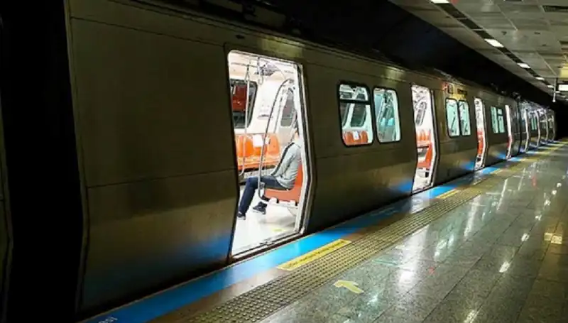 İstanbul'da Metro Durakları Kapatılıyor: Sebepler ve Alternatifler