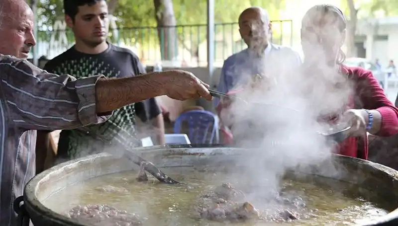 Gadir-i Hum Bayramı: Anlamı, Kutlama Yöntemleri ve Gelenekler