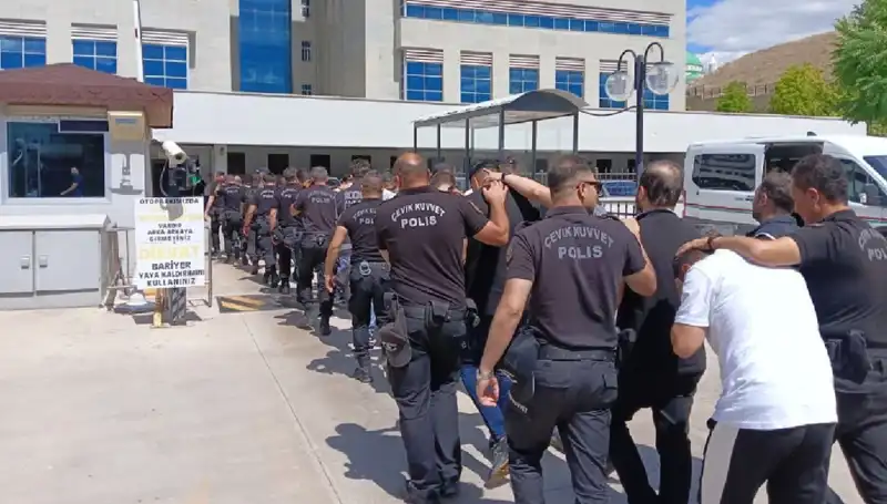 Ankara'da Haraç Kesme Çetesi: Avukatların Da Bulunduğu Operasyon