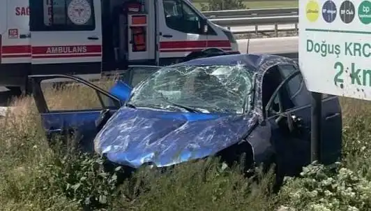 Kontrolden Çıkan Araç Takla Attı: İki Kişi Hastaneye Sevk Edildi
