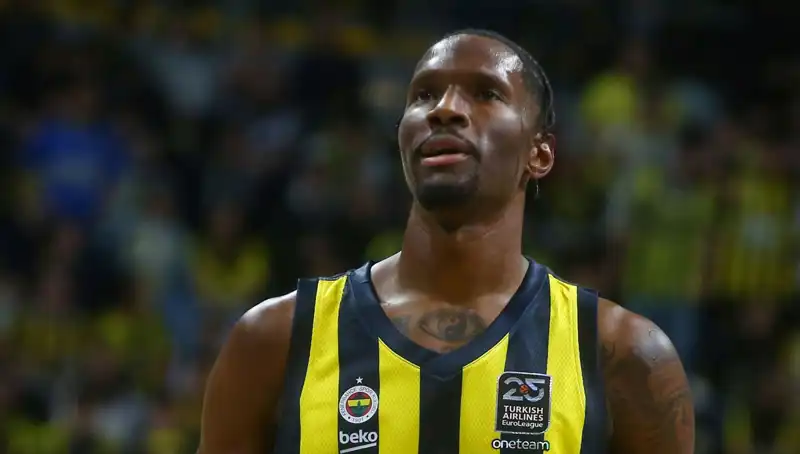 Nigel Hayes-Davis'in Yeni Takımı: Şok Eden Transferin Detayları