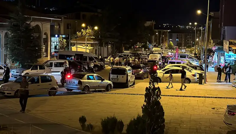 İki Aile Arasında Korkunç Kavga: 1 Yaralı Durumda, 3 Kişi Hastaneye Sevk Edildi