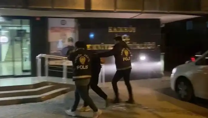 Galatasaray Taraftarını Silahla Yaralayan Şahsın Yakalanması Büyüledi!