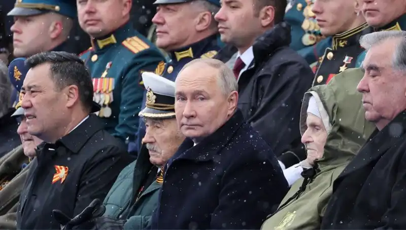 Rus Ordusu Genişliyor: Putin'in Tarihi Askeri Çağrısı ve Sonuçları