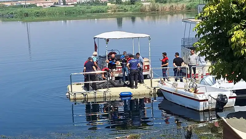 Fırat Nehri'nde Gizemli Bir Ceset Bulundu: Yetkililer Olayı Soruşturuyor