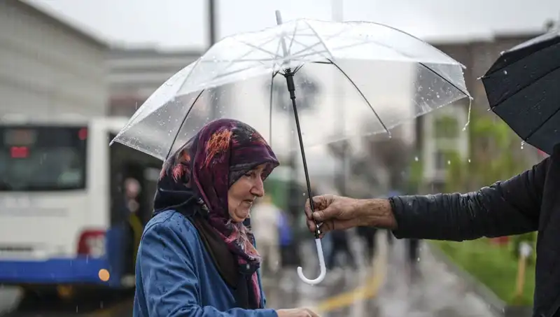 Türkiye'de Gök Gürültülü Sağanak Yağışlar Bekleniyor! Bugün Hava Nasıl Olacak?