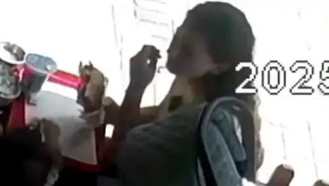Saçını Tostunun İçine Koyan Kadının Şoke Eden Gerekçesi