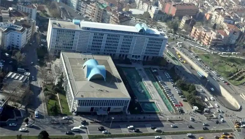 İBB Soruşturmasında Gizemli "Enderun" WhatsApp Grubunun Mesajları Ortaya Çıktı