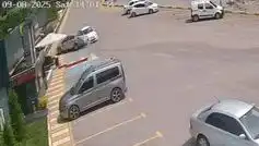 Bolu Dağı'nda Sıradışı Kaza: Otomobil Yoldan Çıktı ve...