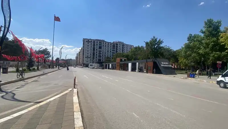 Elazığ'da Sokaklar Hızla Boşaldı: Nedenleri ve Sonuçları Üzerine Bir İnceleme