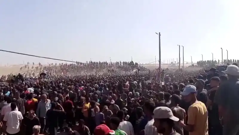 İsrail’in Gazze’deki Yardım Dağıtım Noktasına Saldırısı: 26 Hayat Kaybı!