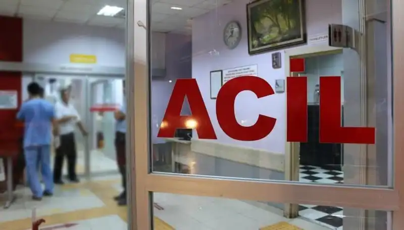 Burdur'da Bıçaklı Kavga: Sokaklarda Dehşet Saçan Olay!