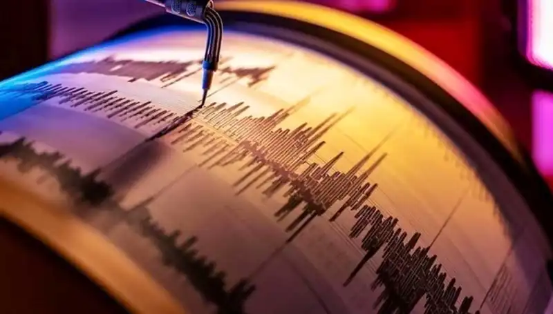Kütahya'da 3.5 Büyüklüğünde Deprem: Sakin şehri salladı!
