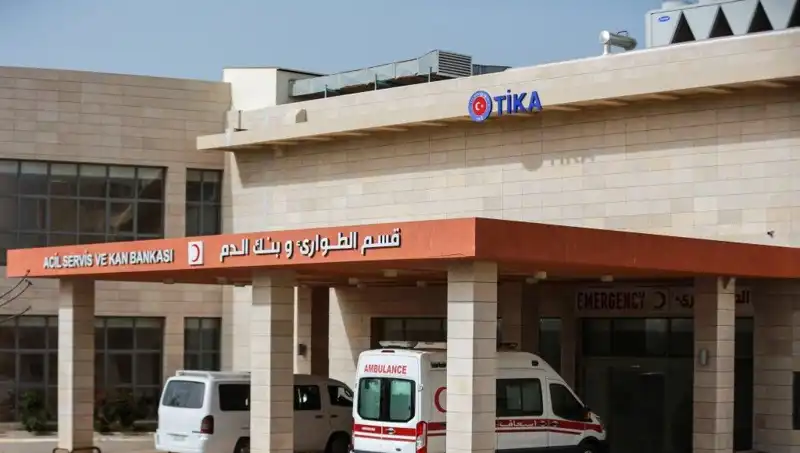 İsrail'in Saldırısı: Filistin-Türkiye Dostluk Hastanesi Vuruldu