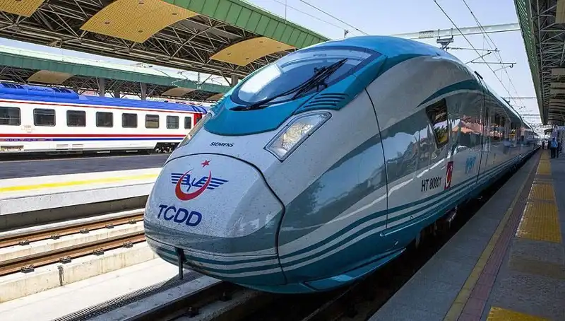 TCDD, 140 Tren Makinisti Kursiyeri Alımı Yapacak: Başvuru Nasıl Yapılır?